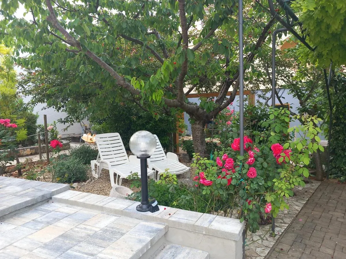 Apartment Apartman Ivona U Prizemlju Malinska